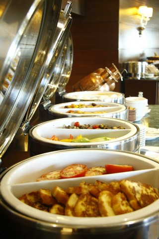 Breakfast buffet at Al Diyafa restaurant