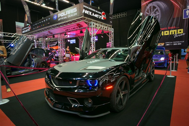 House of Tuners beasts glowing in Lebanon tuning show 