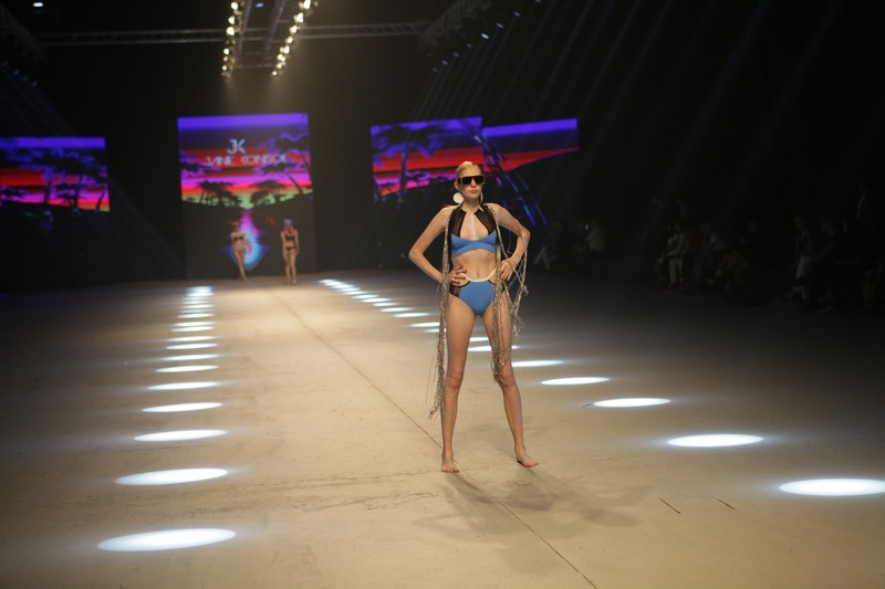 Jane Konsol Swimwear Fashion Show