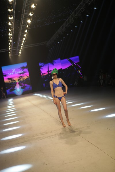 Jane Konsol Swimwear Fashion Show