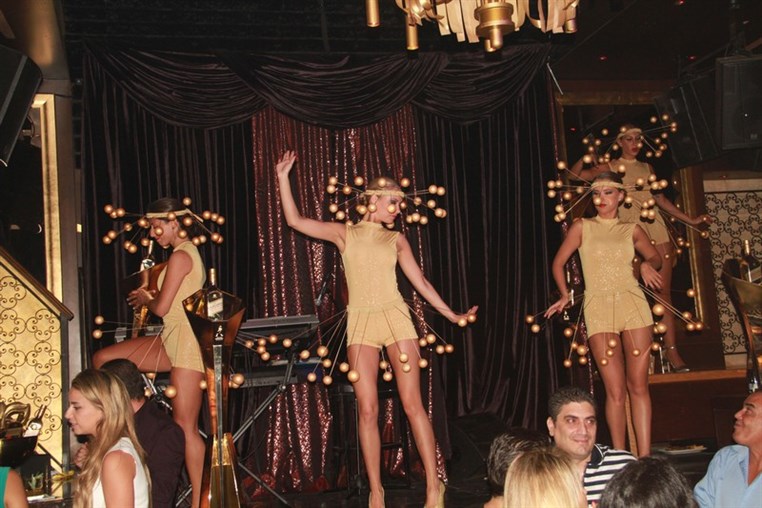 Johnnie Walker Make it Gold Night