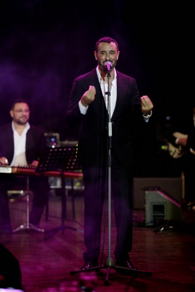Kadim al Sahir at Casino Du Liban