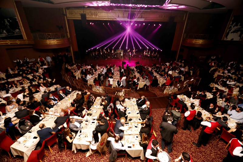 Kadim al Sahir at Casino Du Liban