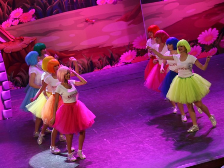 Kazadoo presente Reem et les 5 Lumieres