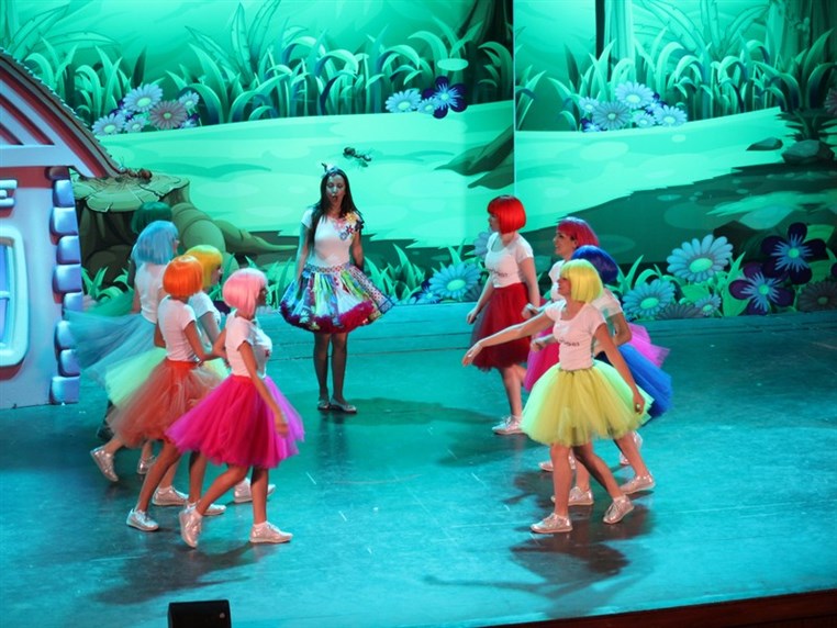 Kazadoo presente Reem et les 5 Lumieres