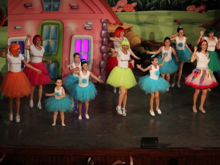 Kazadoo presente Reem et les 5 Lumieres