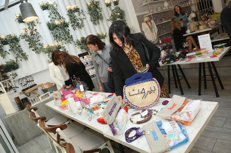 Decorate & Donate X Kelly Concept Store 1st Collaboration