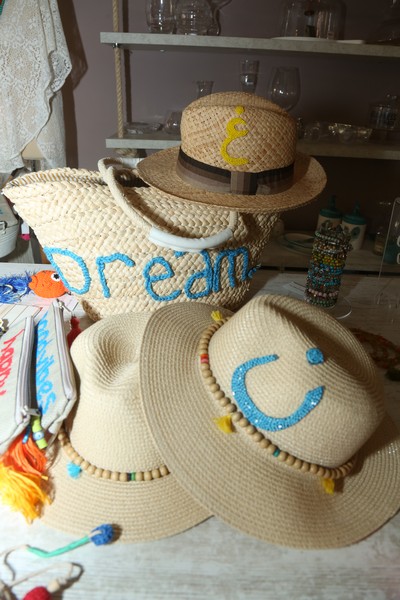 Decorate & Donate X Kelly Concept Store 1st Collaboration