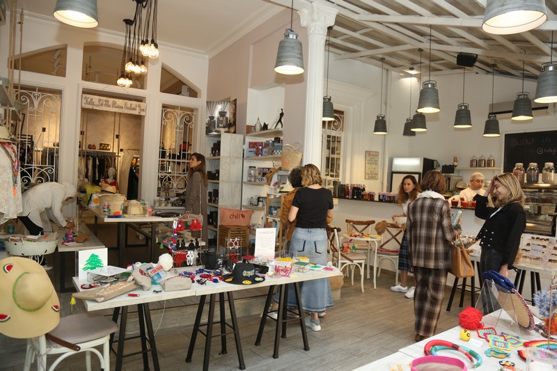 Decorate & Donate X Kelly Concept Store 1st Collaboration