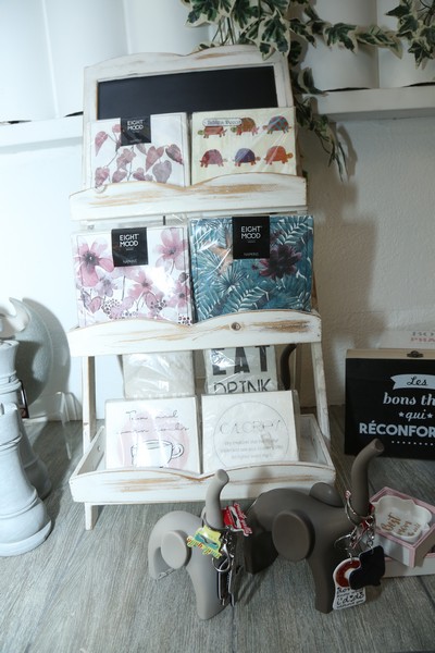 Decorate & Donate X Kelly Concept Store 1st Collaboration