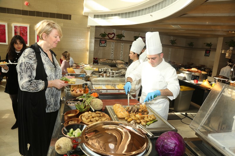 Sunday Buffet at Kempinski Summerland Hotel