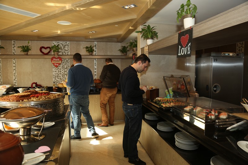 Sunday Buffet at Kempinski Summerland Hotel