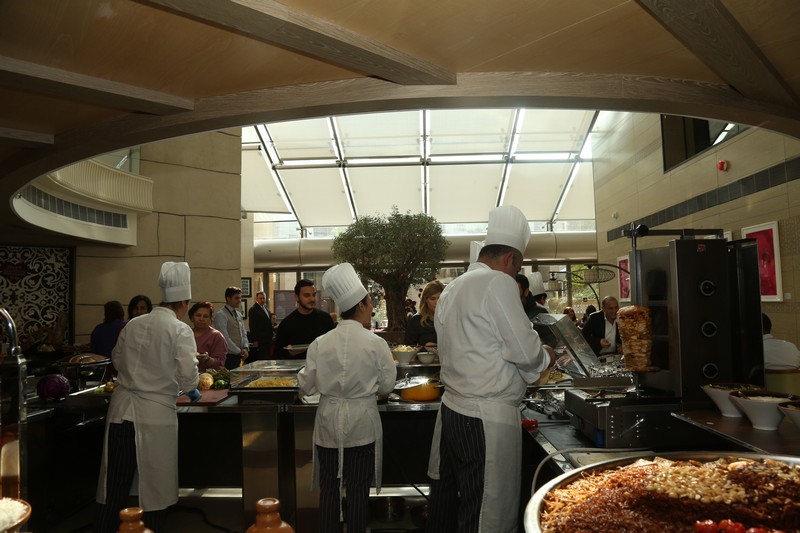 Sunday Buffet at Kempinski Summerland Hotel