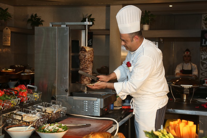 Pre-Valentine with Kempinski Sunday buffet brunch!