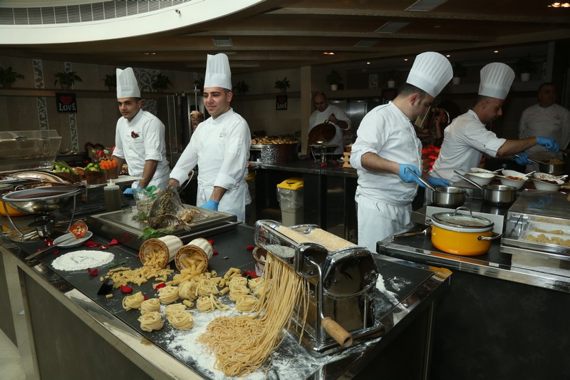 Pre-Valentine with Kempinski Sunday buffet brunch!