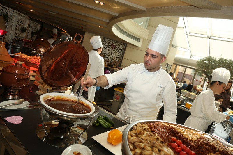 Sunday Buffet at Kempinski Summerland Hotel