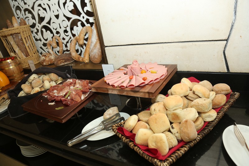 Sunday Buffet at Kempinski Summerland Hotel