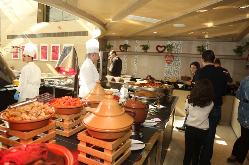 Sunday Buffet at Kempinski Summerland Hotel