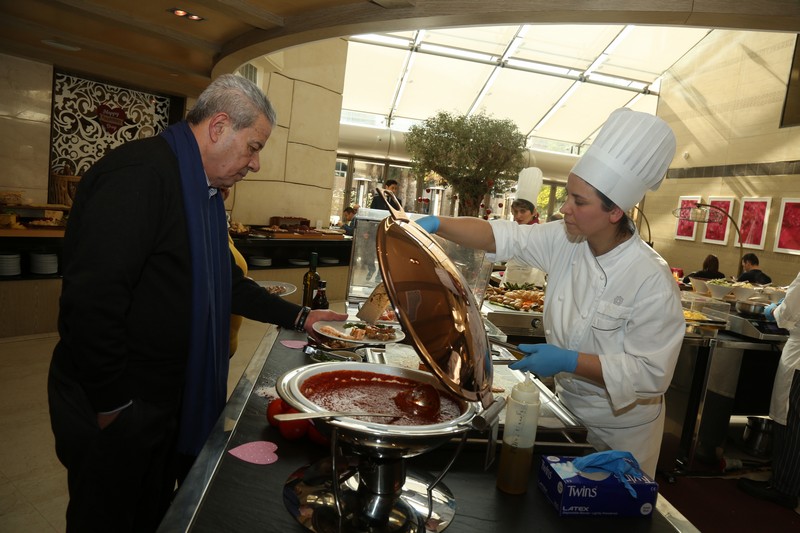 Sunday Buffet at Kempinski Summerland Hotel