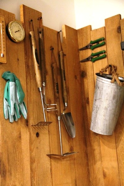 Kitchen Yard on Saturday Night