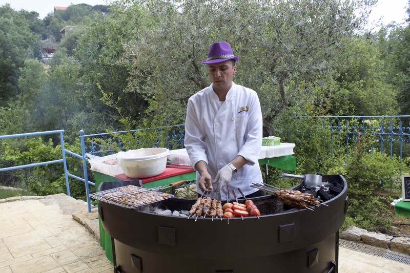 Open Buffet at La Citadelle De Beit Chabeb