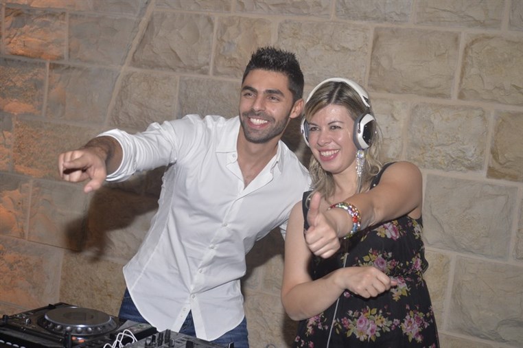 Les Lamah Wedding People 1