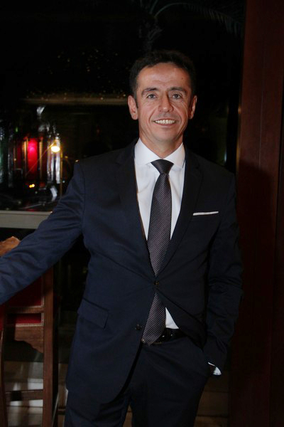 Le Royal Hotel on Saturday Night