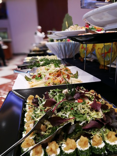Palm Sunday Buffet at Le Jardin du Royal