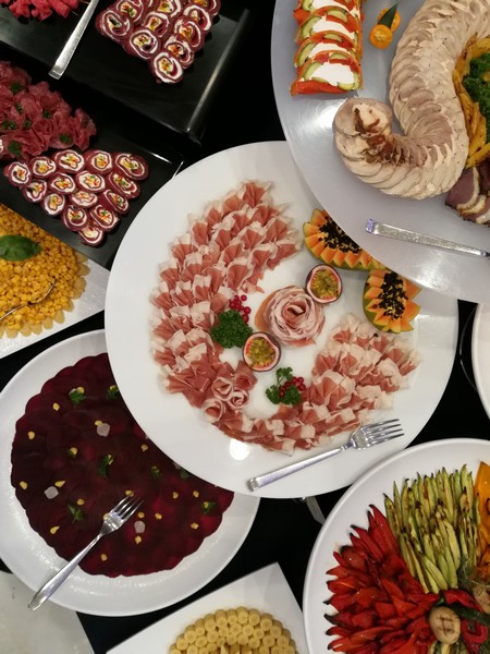 Palm Sunday Buffet at Le Jardin du Royal