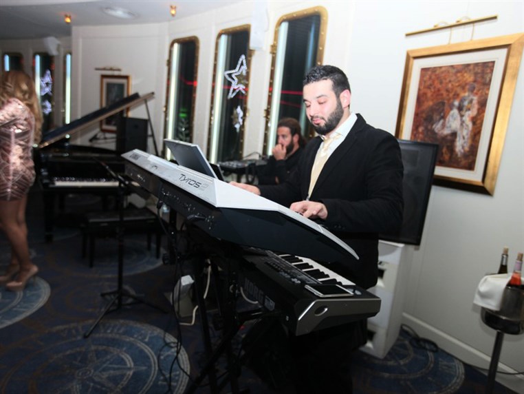 NYE at Titanic Piano Bar