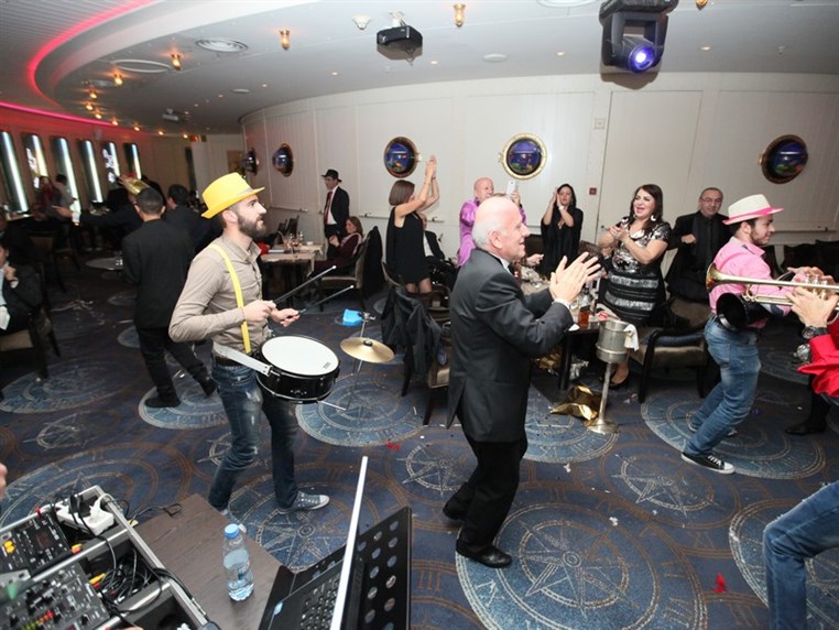 NYE at Titanic Piano Bar
