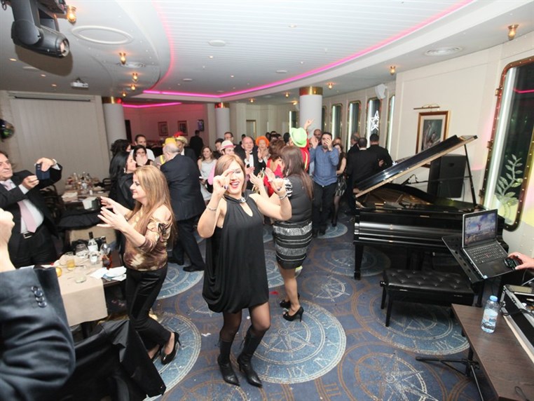 NYE at Titanic Piano Bar