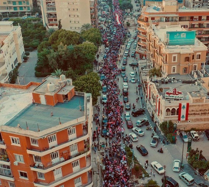 Lebanese protesters celebrate Independence Day
