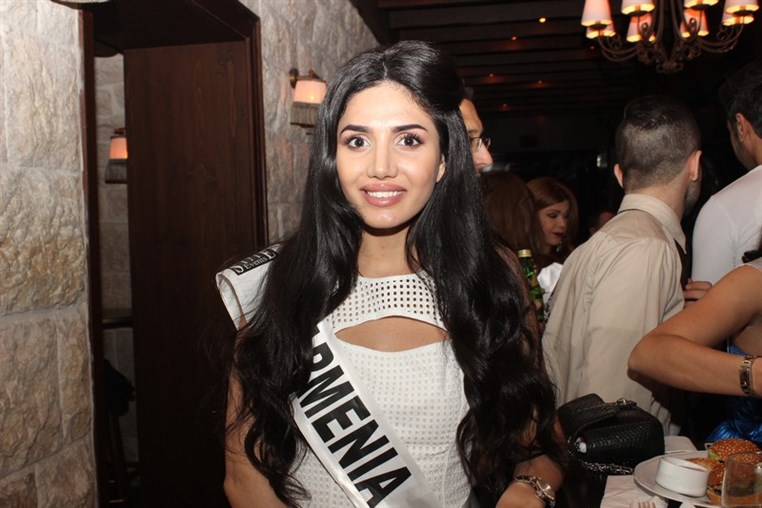 Miss Europe World at La Creperie
