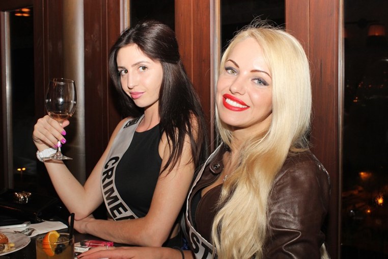 Miss Europe World at La Creperie
