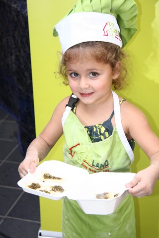 Dr Noha Baz Les Petits Soleils book signing 