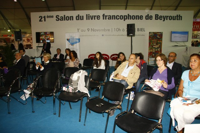 Signature Dr Noha baz au Salon du Livre 