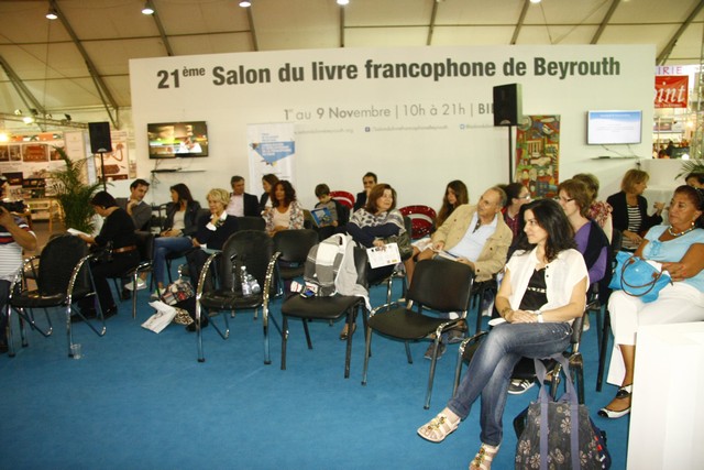 Signature Dr Noha baz au Salon du Livre 