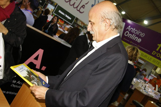 Signature Dr Noha baz au Salon du Livre 