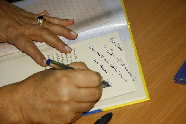 Signature Dr Noha baz au Salon du Livre 