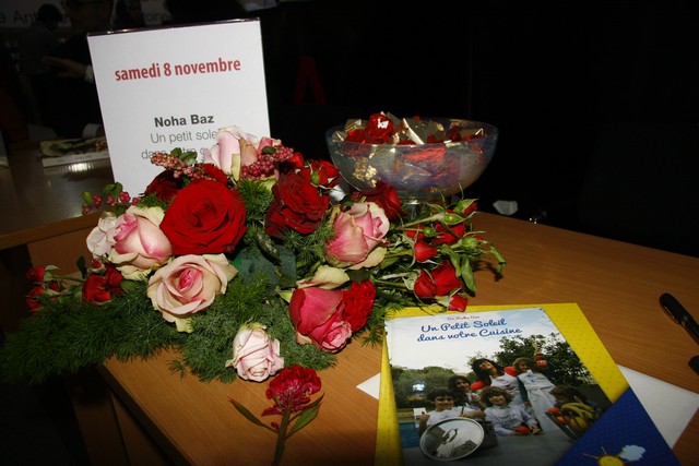 Signature Dr Noha baz au Salon du Livre 