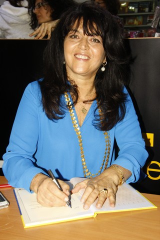 Signature Dr Noha baz au Salon du Livre 