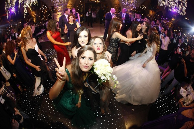 Les Lamah Wedding People 2