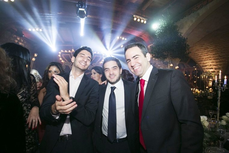 Les Lamah Wedding People 2