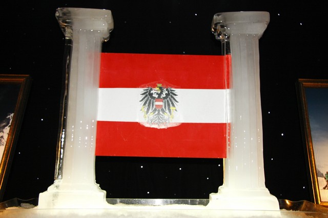 LCI D351 Austrian Night