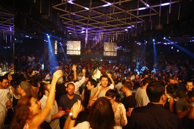 YOLO with DJ@War