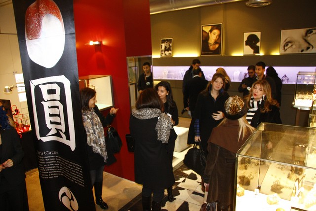 Purrl Maki e Art Gallery
