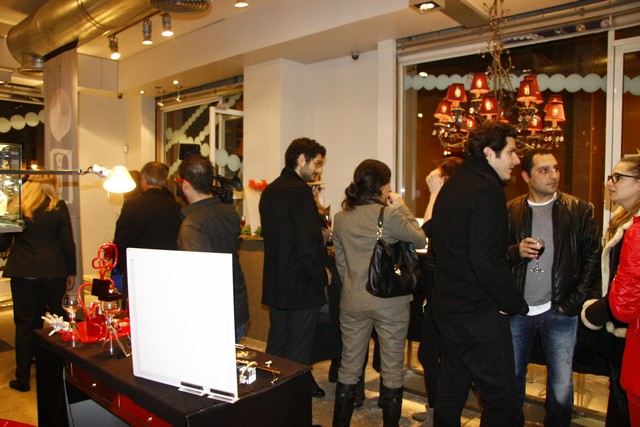 Purrl Maki e Art Gallery