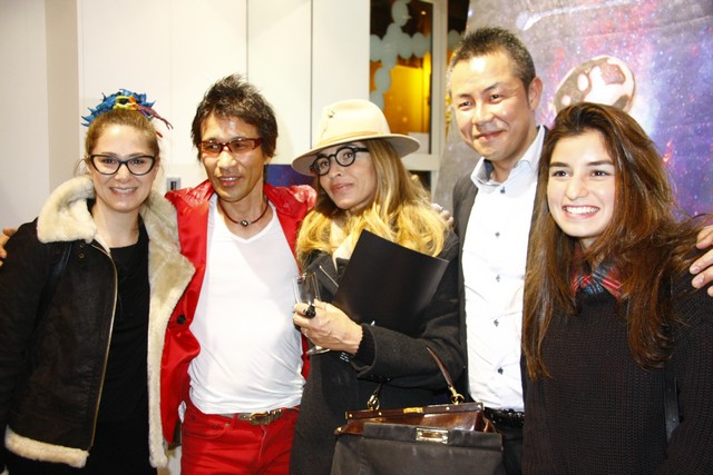 Purrl Maki e Art Gallery
