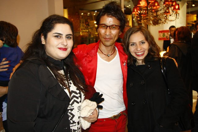Purrl Maki e Art Gallery